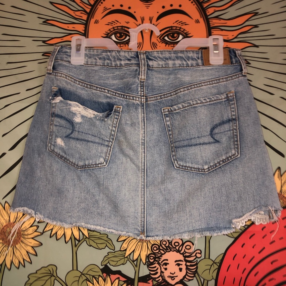 Cute lace American Eagle skirt